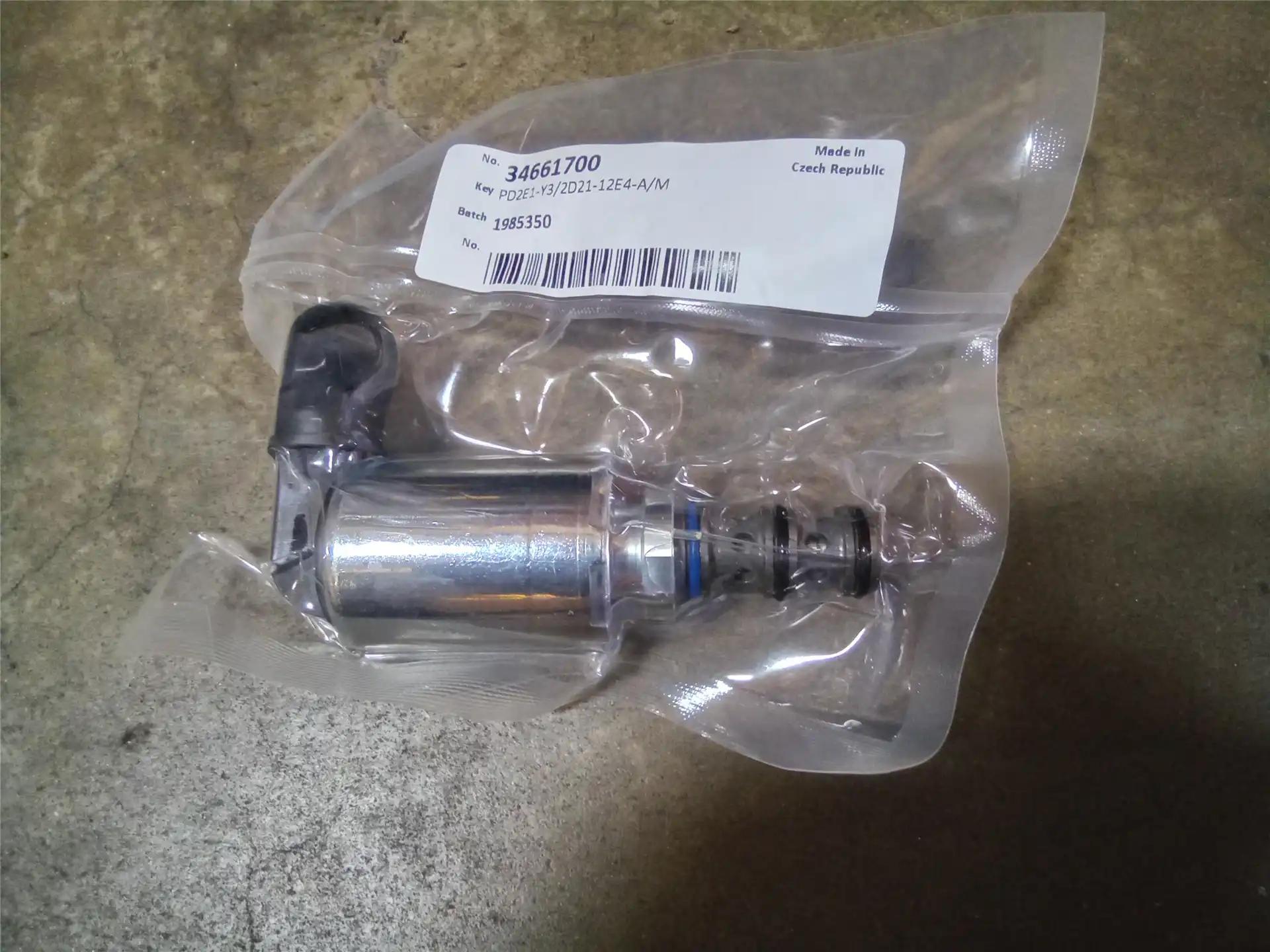 NEW SOLENOID VALVE indicator image 1