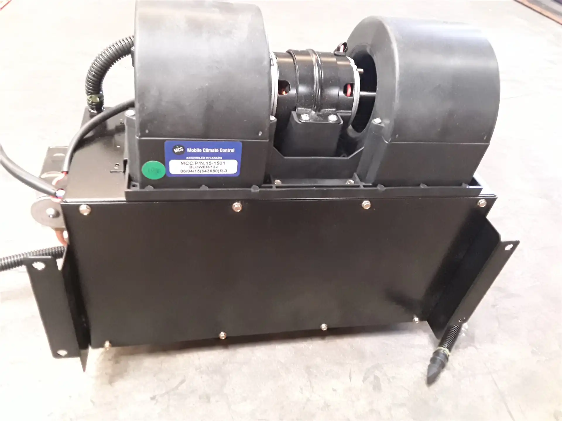 NEW AIR COND/HOT W image 2