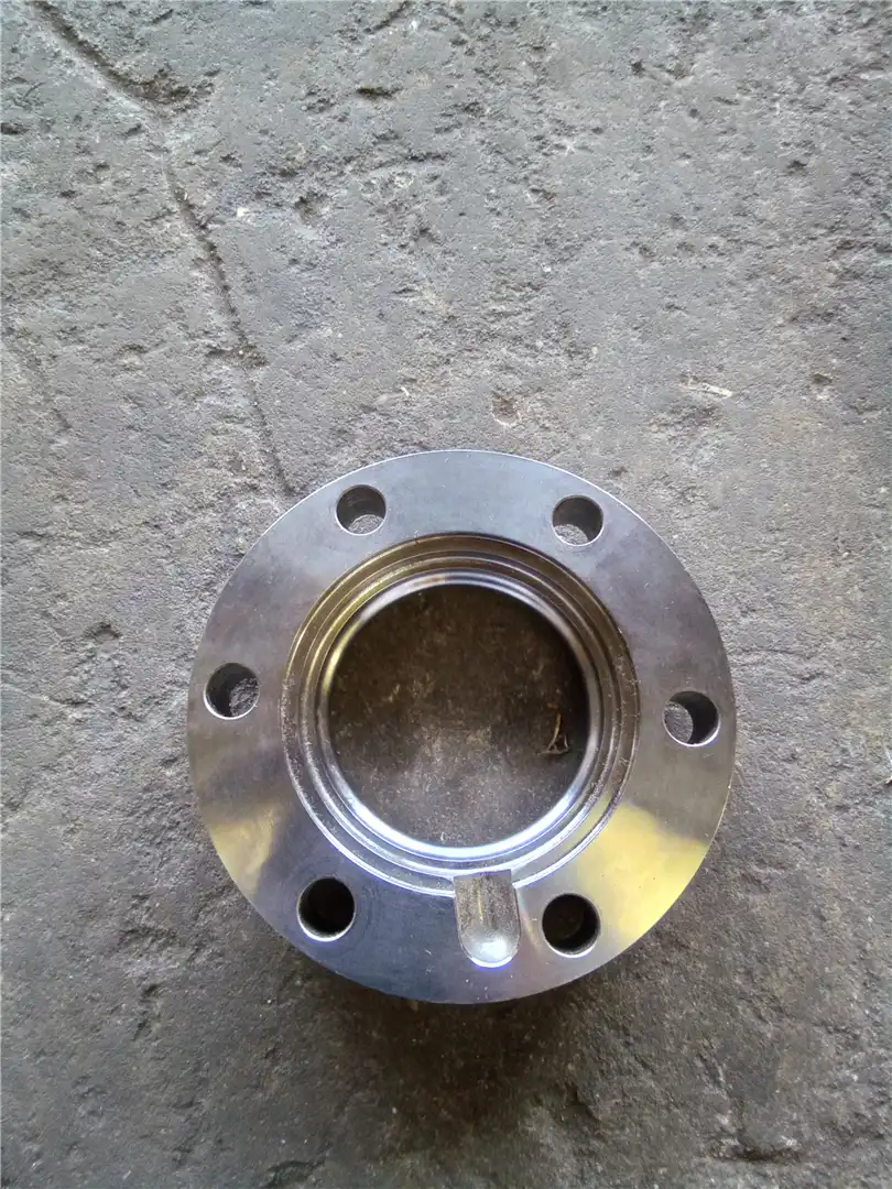 NEW SEAL RETAINER image 2