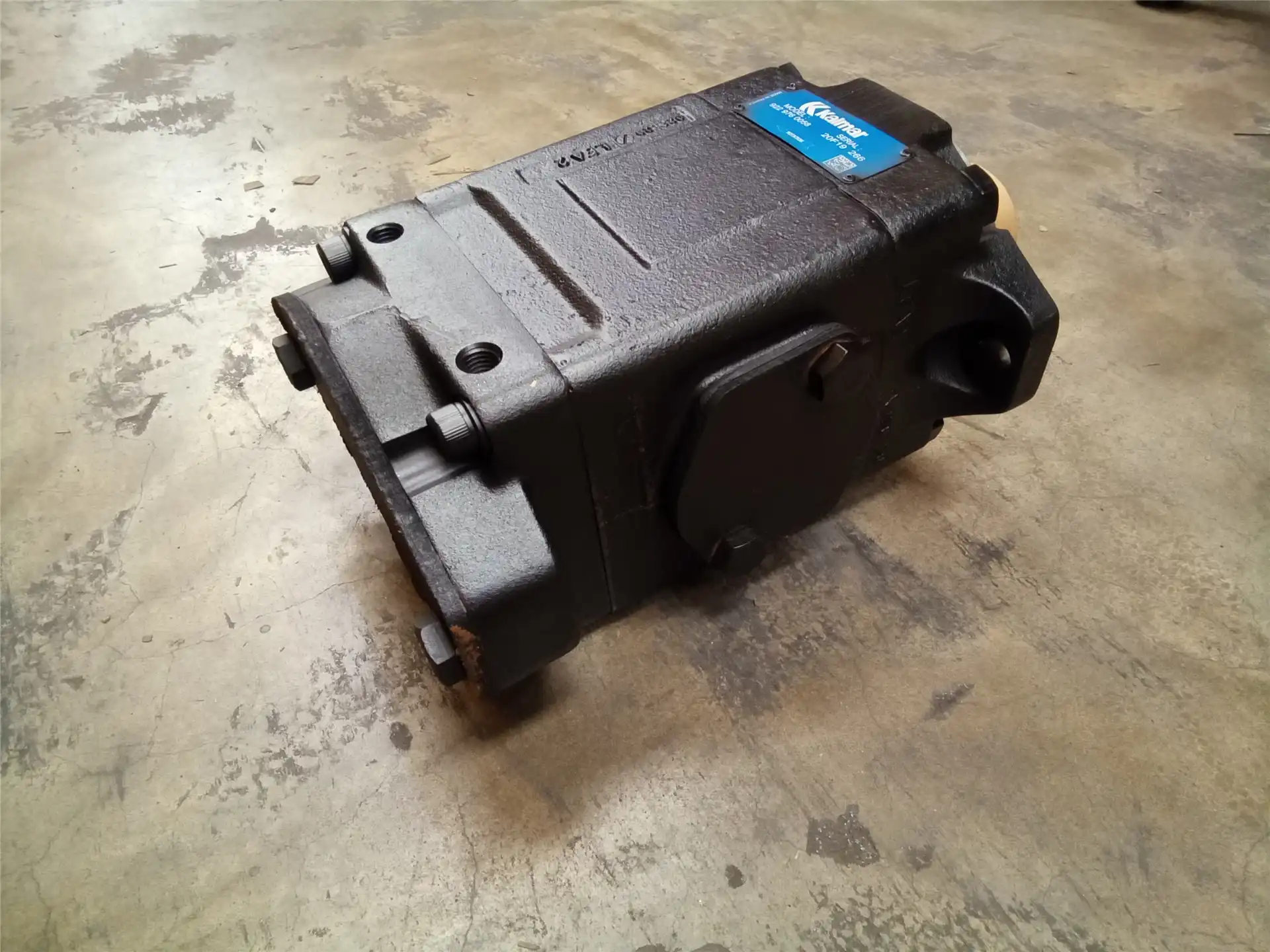 NEW HYDRAULIC PUMP image 3
