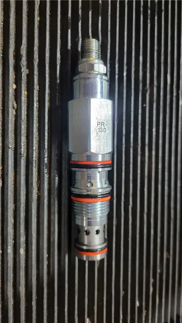 NEW REDUCING VALVE indicator image 1