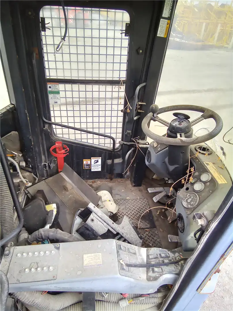 USED CAB image 5
