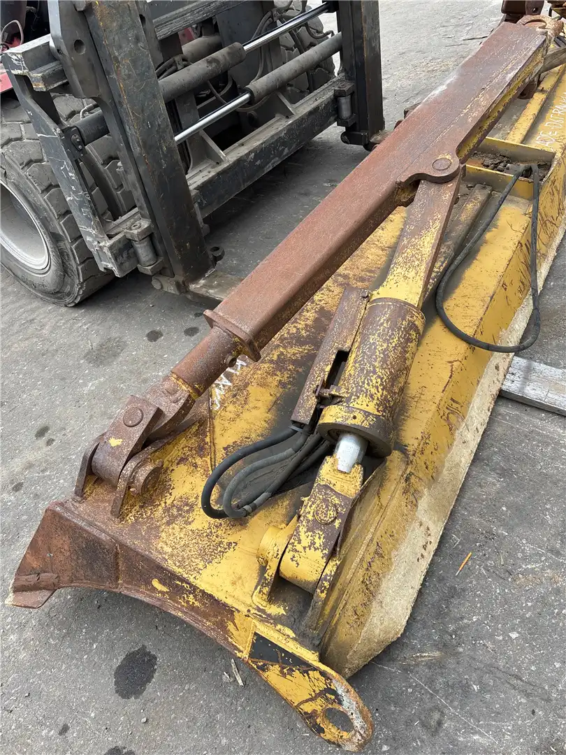 USED BLADE GP image 2