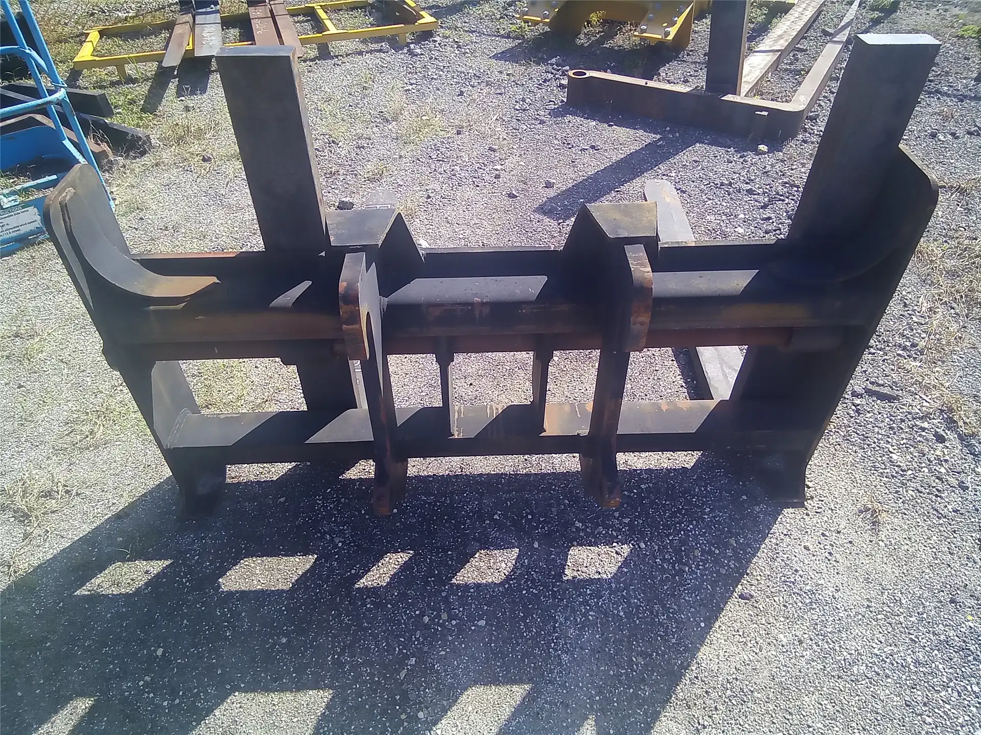 NEW PALLET UTILITY image 2