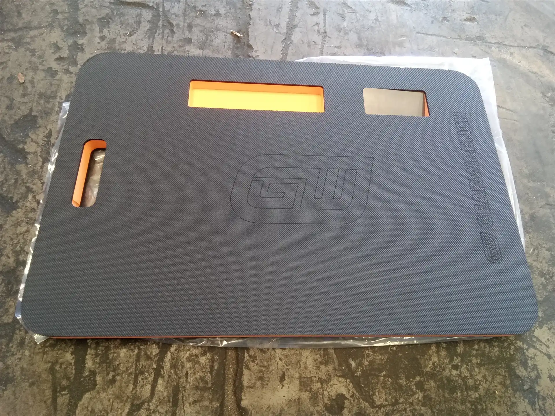 NEW KNEELING PAD 1 image 2