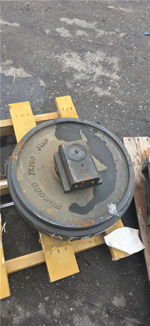 USED IDLER image 2