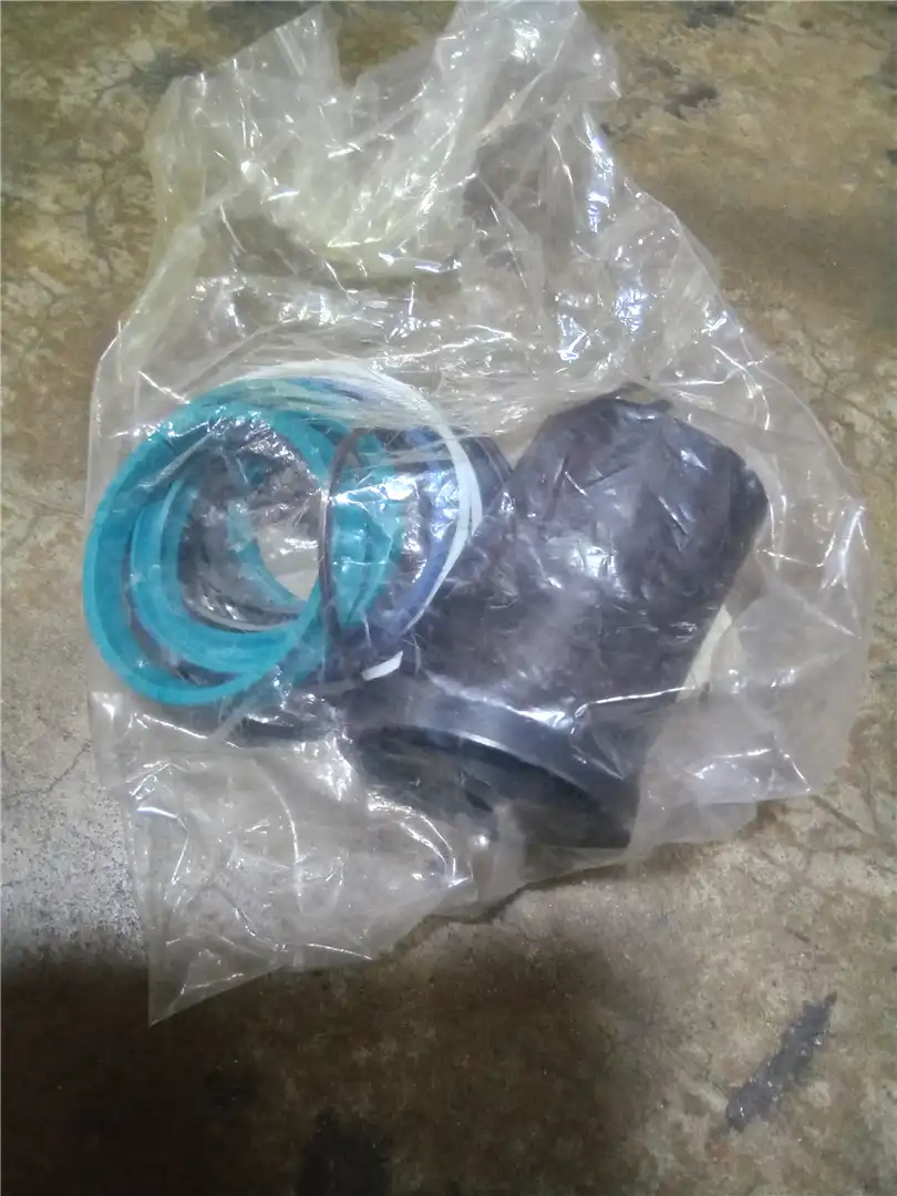 NEW SET OF SEALS A indicator image 1