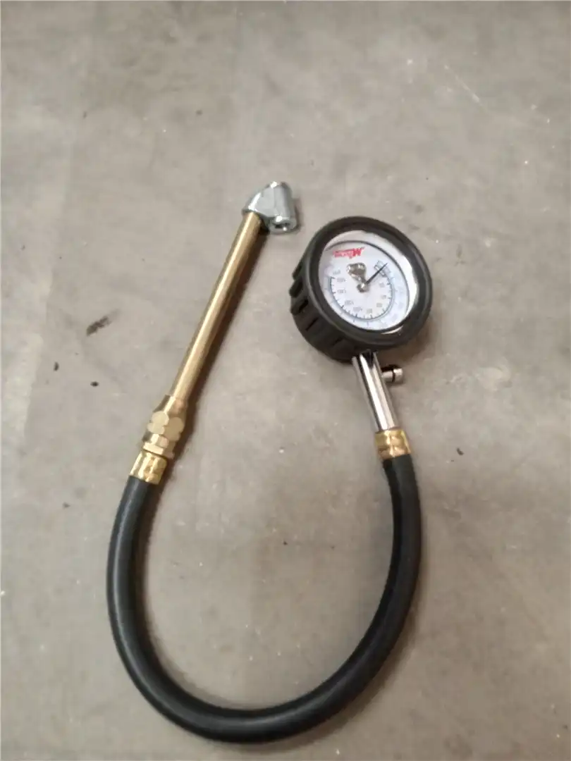 NEW TIRE PRESSURE indicator image 1