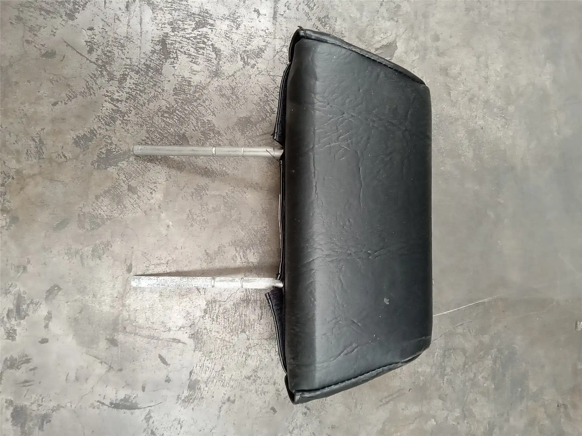 NEW HEADREST AS image 2