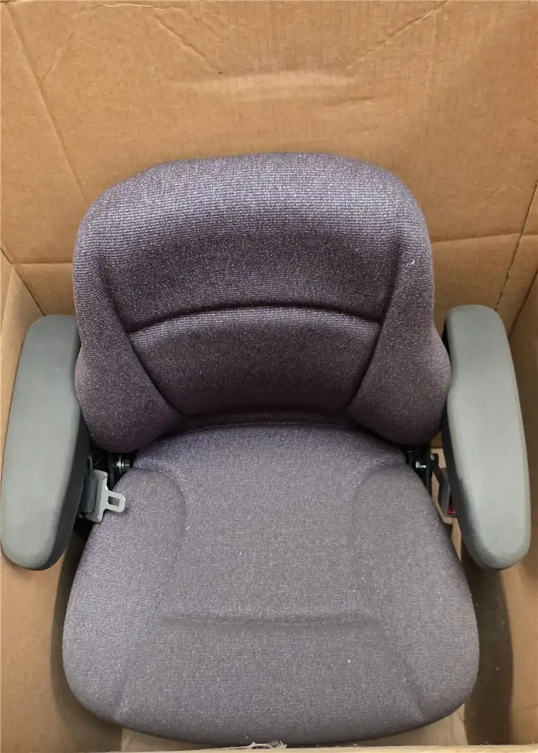 NEW SEAT image 5