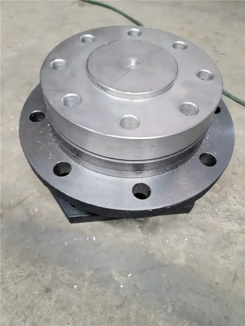 NEW BEARING HOUSIN image 2