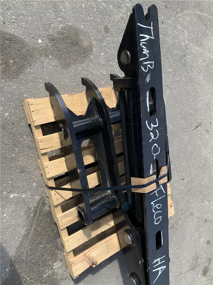 NEW HYDRAULIC THUM image 2