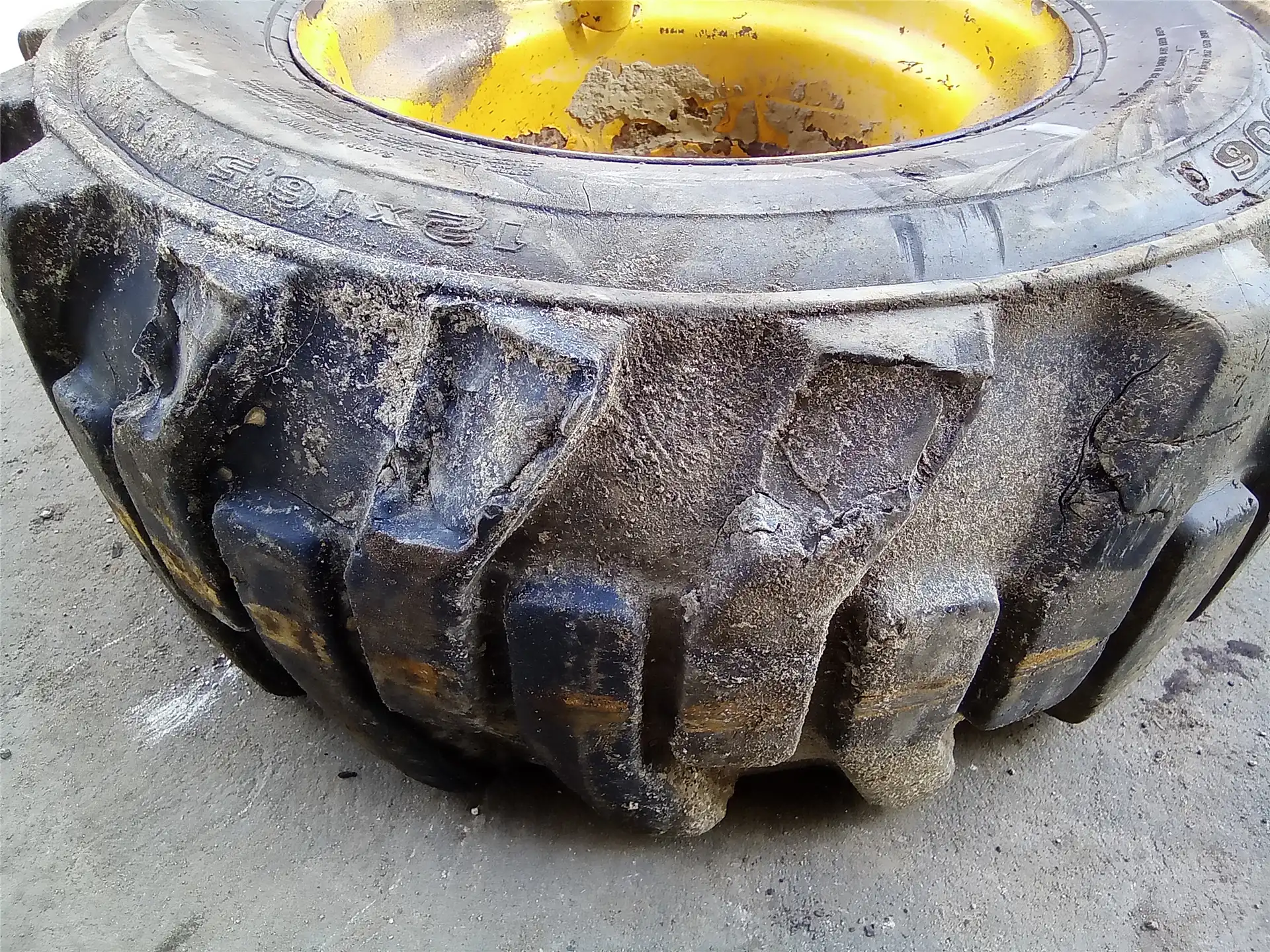 CORE TIRE RIM GP image 3
