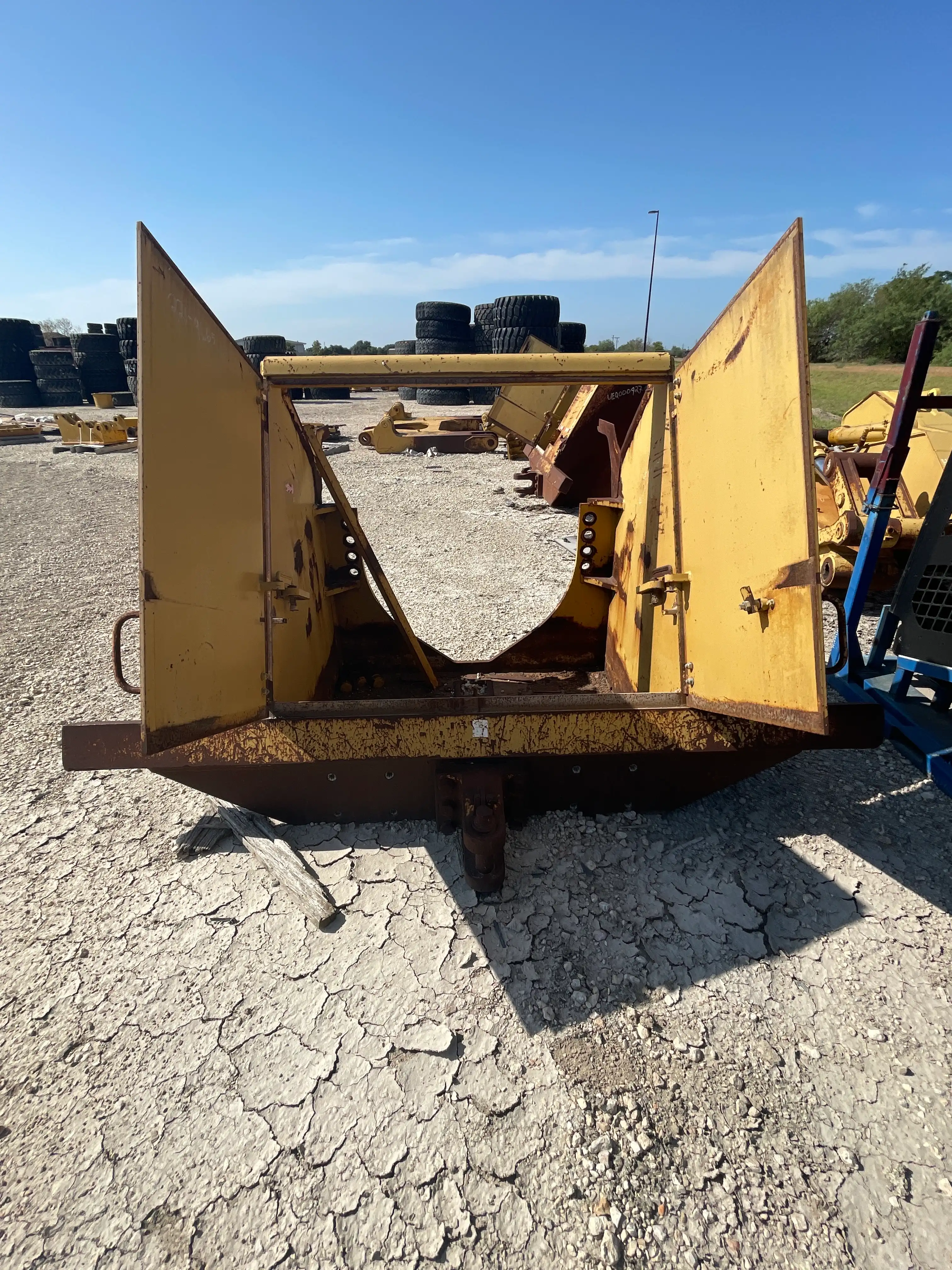 CAT D9T WASTE BOX BLH image 5