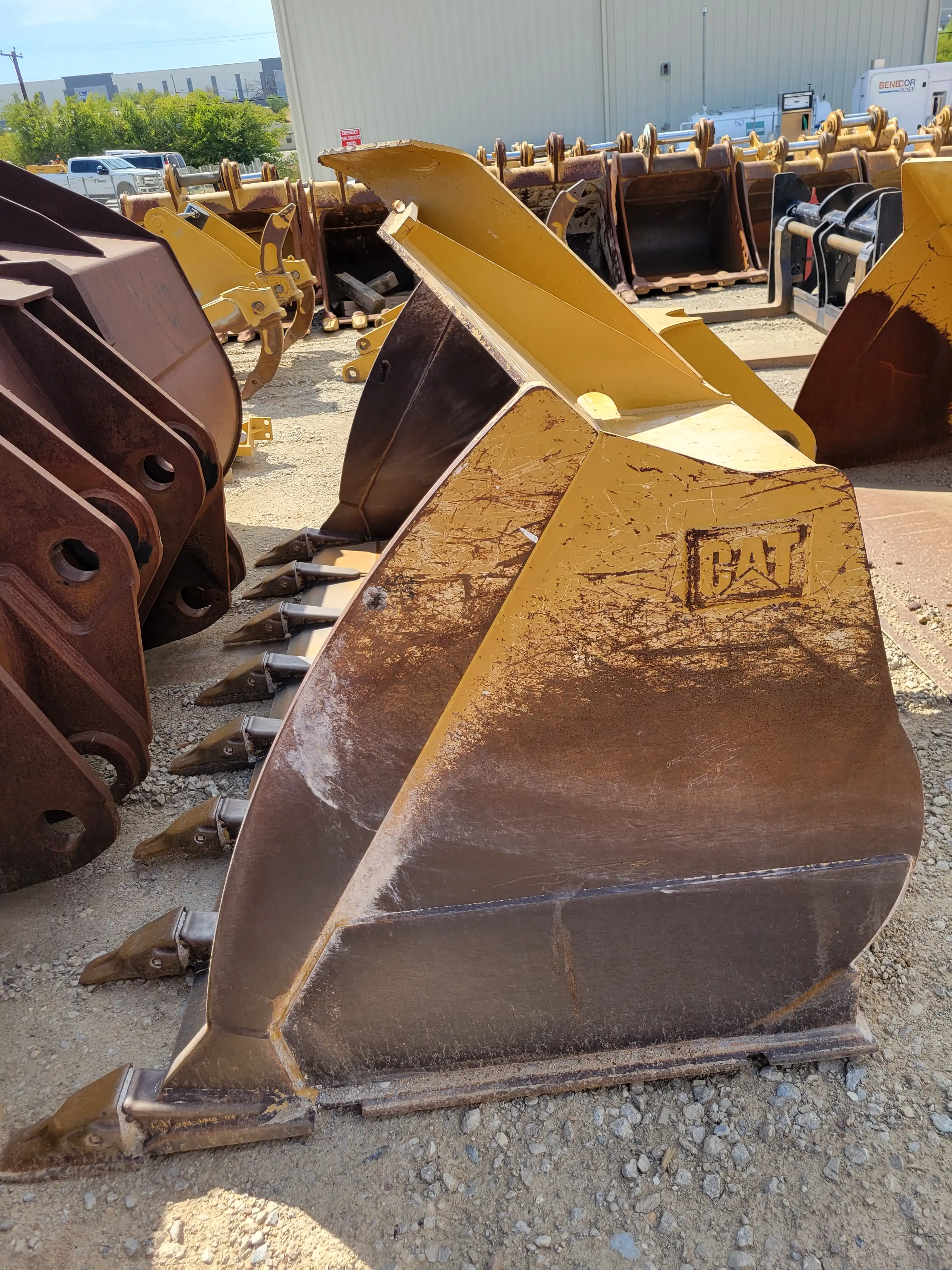 950M PINON 4.5 YARD TOOTH BUCKET  JBM image 4