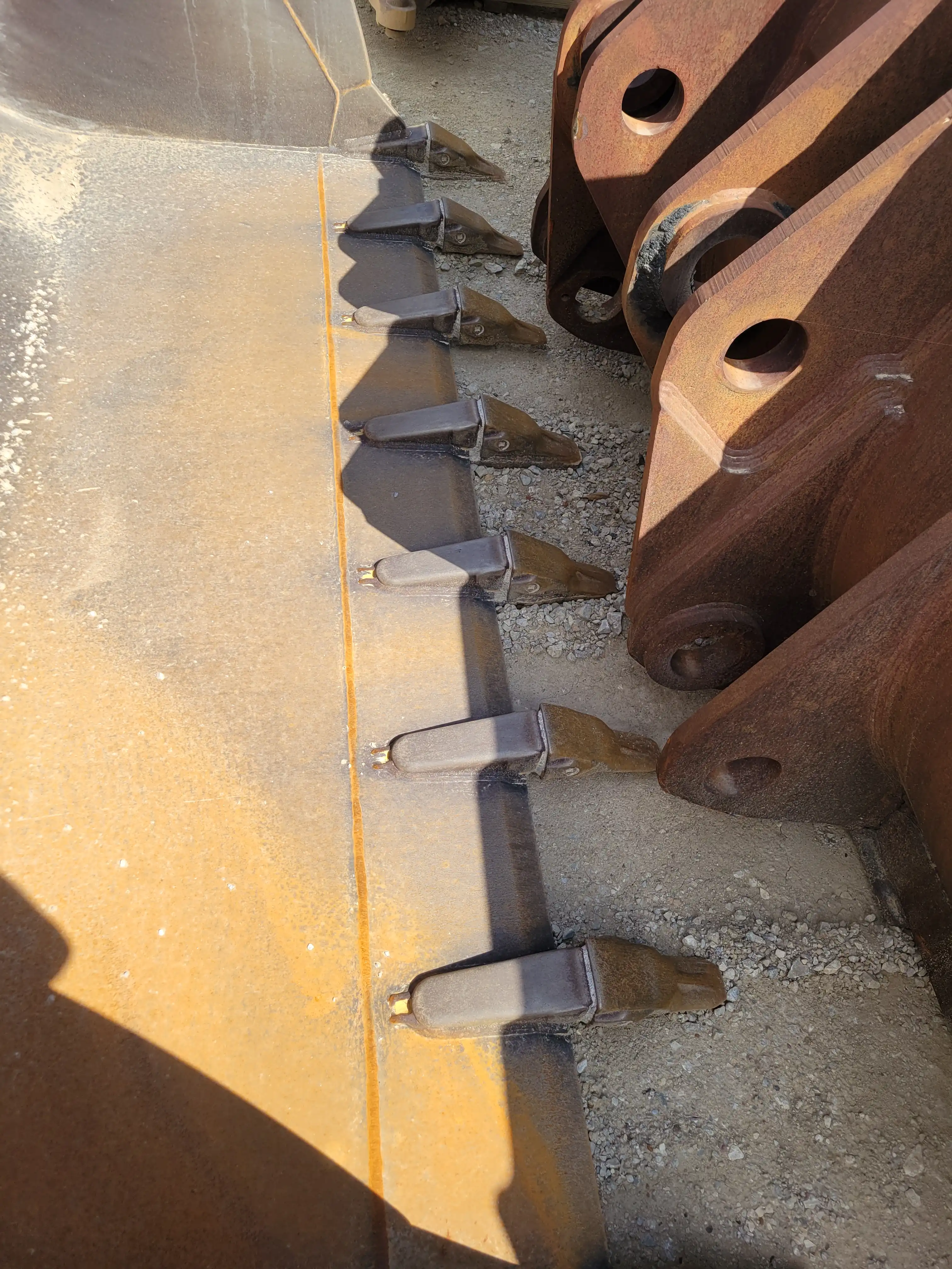 950M PINON 4.5 YARD TOOTH BUCKET  JBM image 5