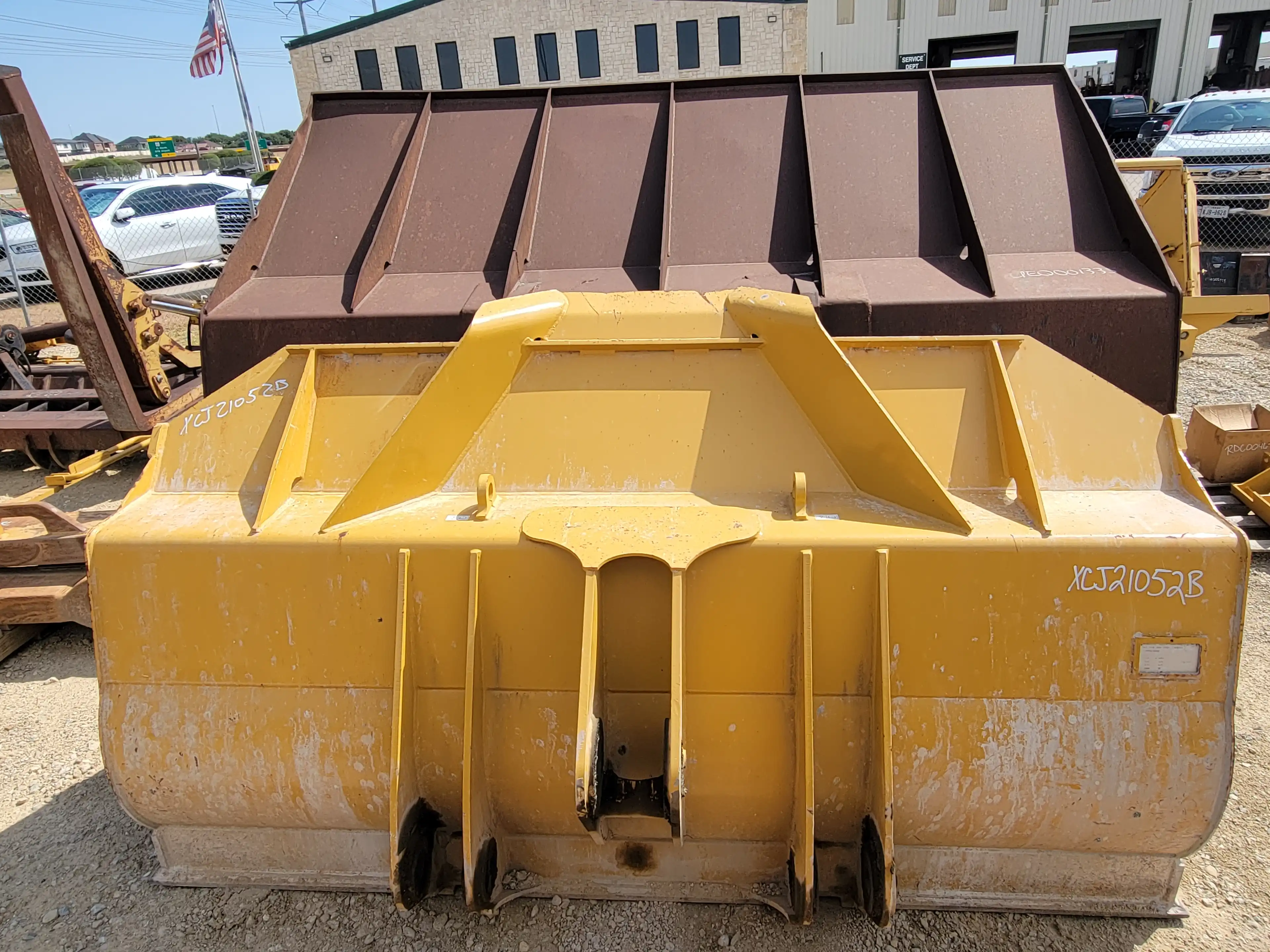 950M PINON 4.5 YARD TOOTH BUCKET  JBM image 2