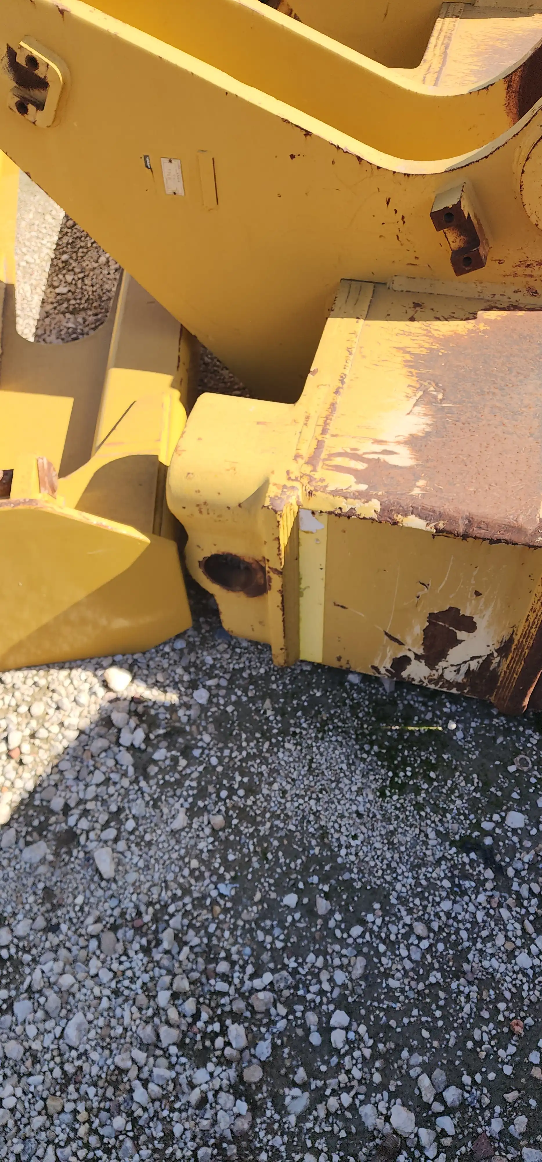 USED D10R/T RIPPER W/ 2 SHANKS 2 CYLINDERS RBLT BY HOLT MQ image 2