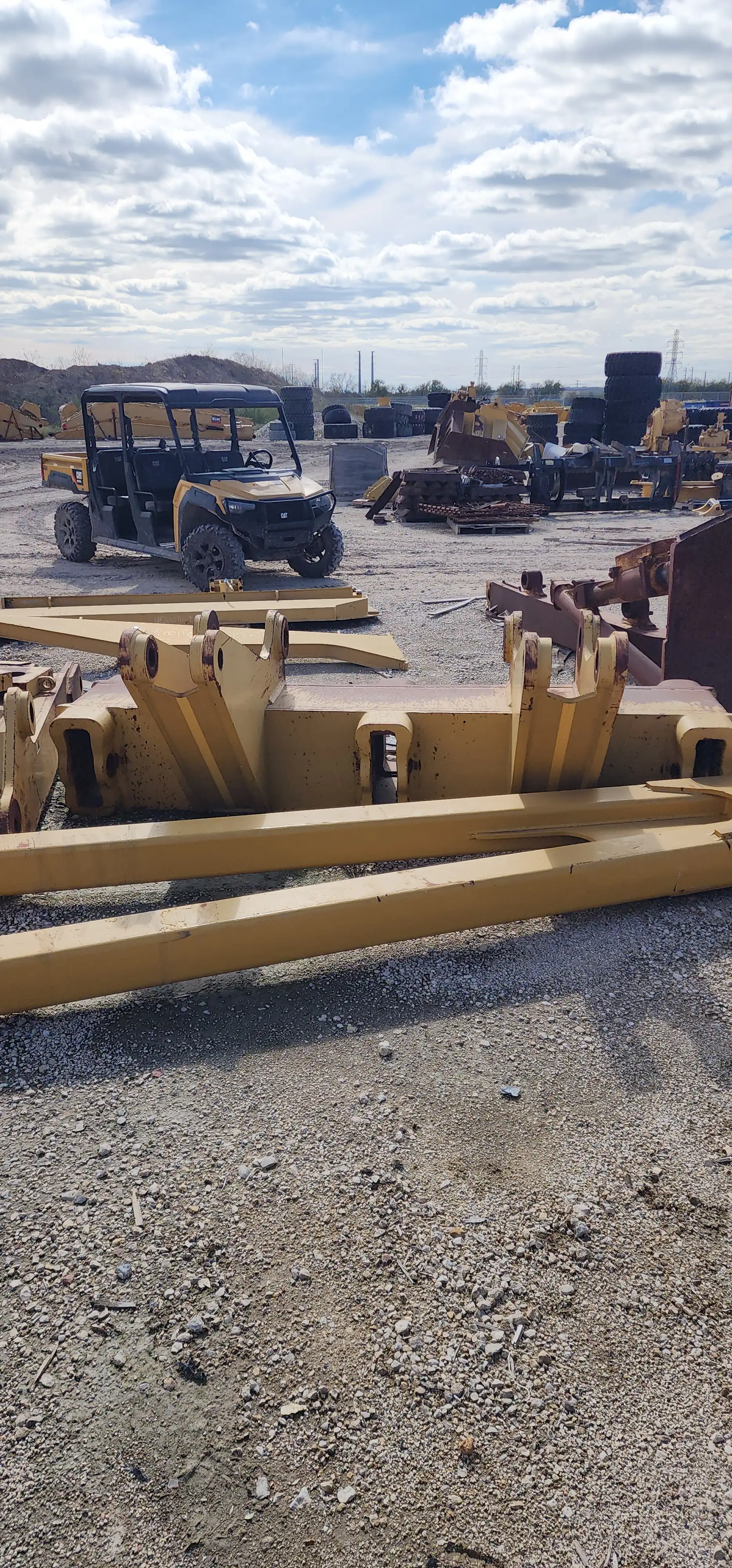 USED D10R/T RIPPER W/ 2 SHANKS 2 CYLINDERS RBLT BY HOLT MQ image 10