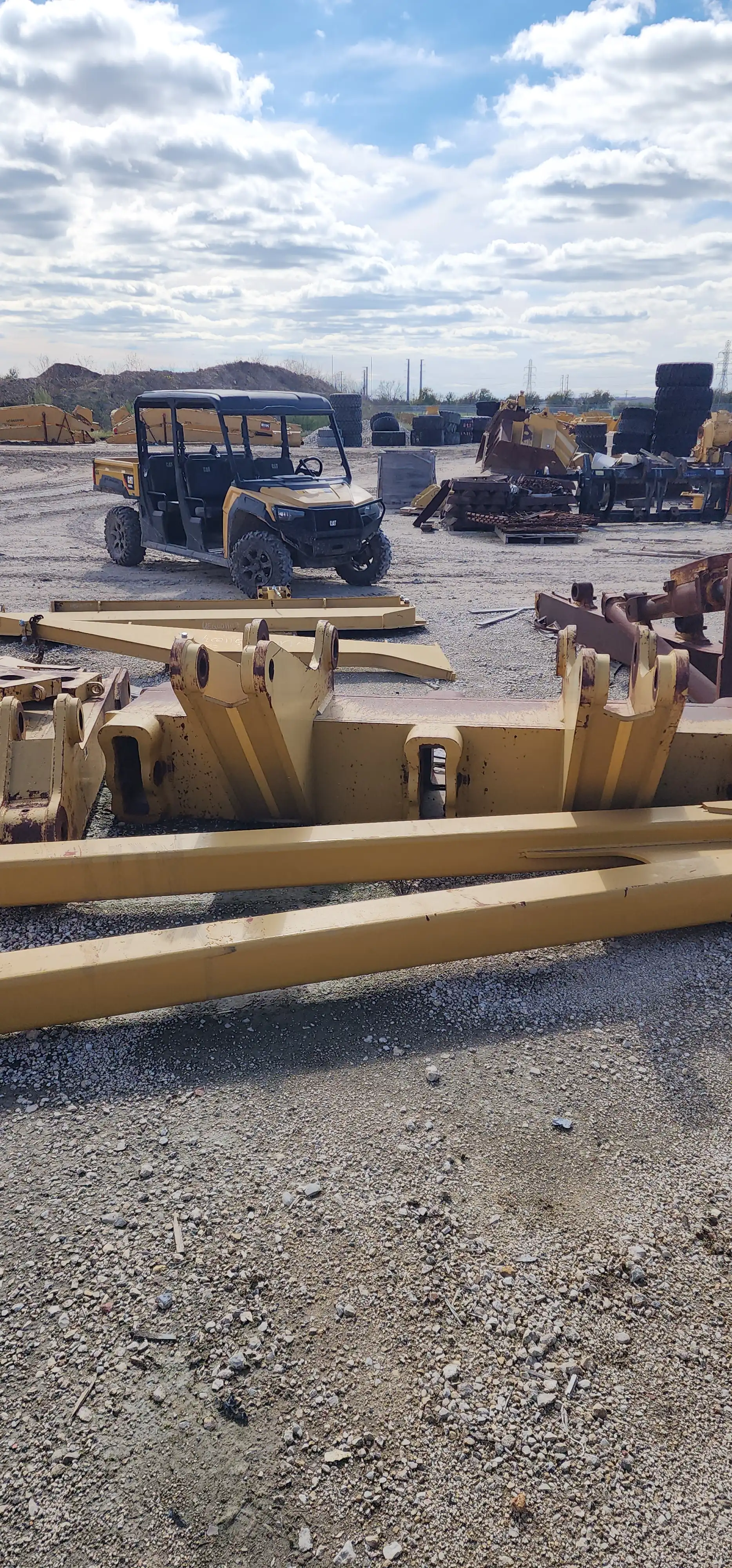 USED D10R/T RIPPER W/ 2 SHANKS 2 CYLINDERS RBLT BY HOLT MQ image 13