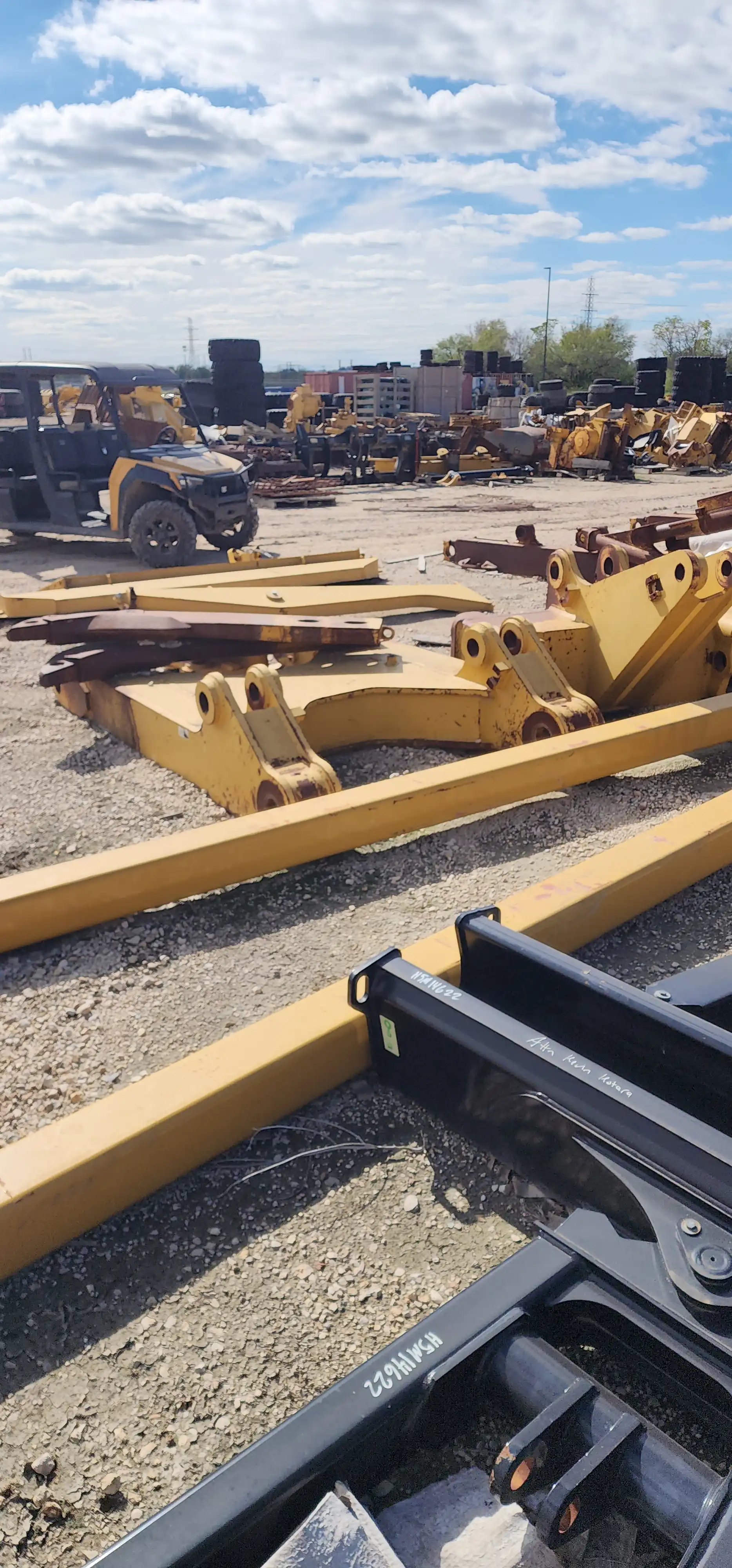 USED D10R/T RIPPER W/ 2 SHANKS 2 CYLINDERS RBLT BY HOLT MQ image 16