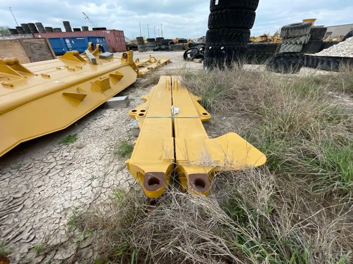 PUSH ARMS FOR D8T                            MQ image 2