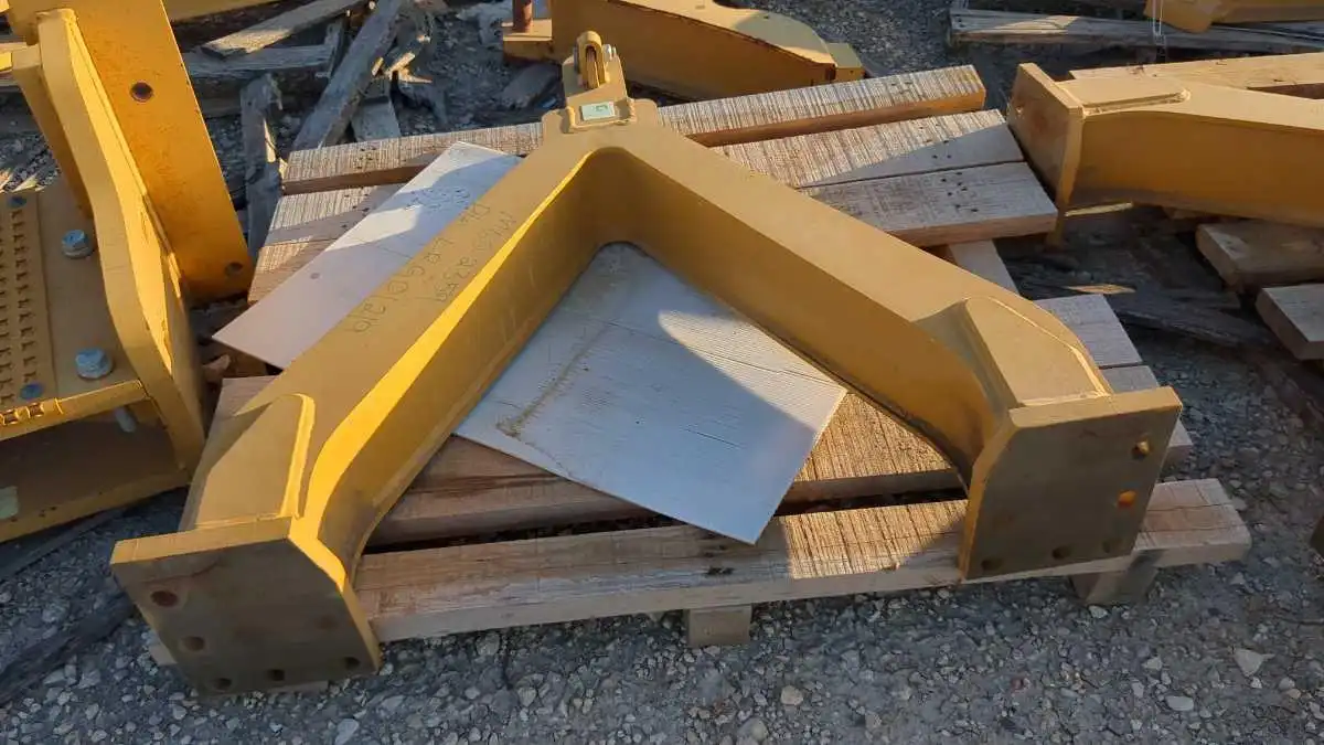 USED D6 DRAW BAR                            MQ image 3