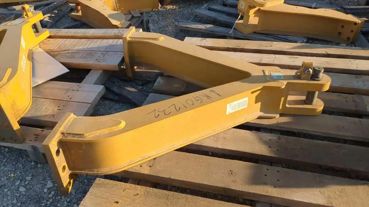 USED D6 DRAW BAR                                MQ image 3
