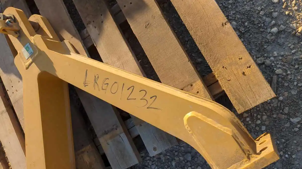 USED D6 DRAW BAR                                MQ image 6