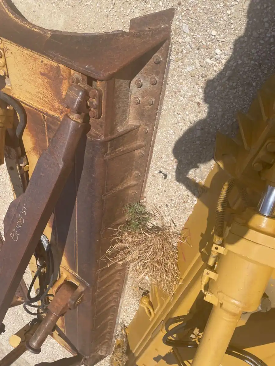 USED D6T ANGLE BLADE                      MQ image 2