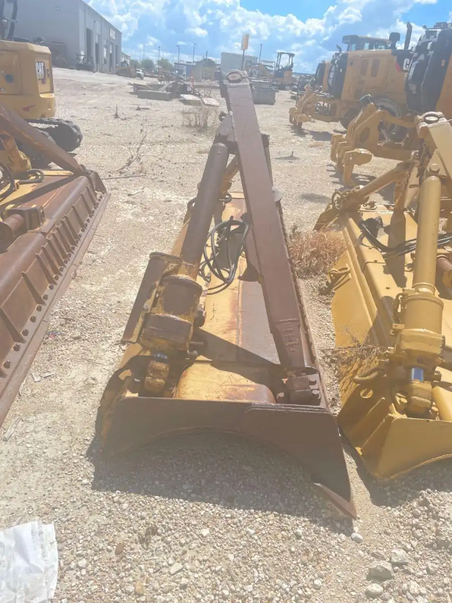 USED D6T ANGLE BLADE                      MQ image 7