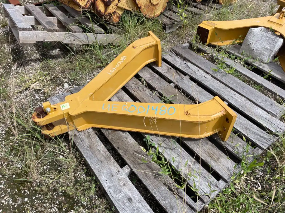 USED D6 DRAWBAR                             MQ image 5