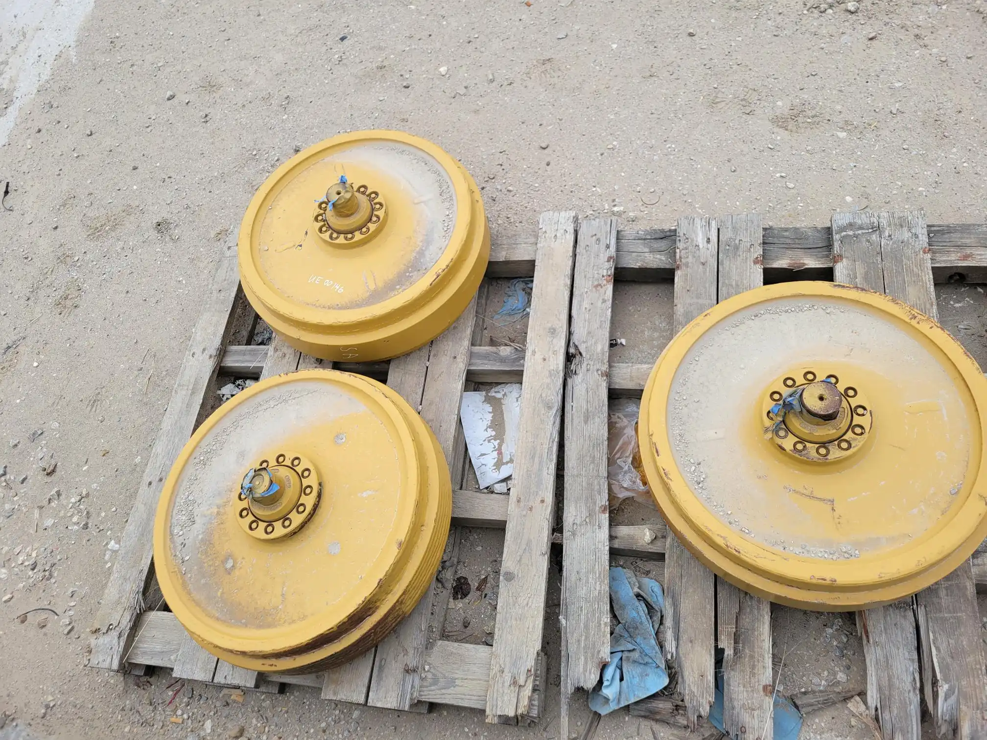 CAT D6T IDLERS PART NUMBER 395-4329   BLH image 5