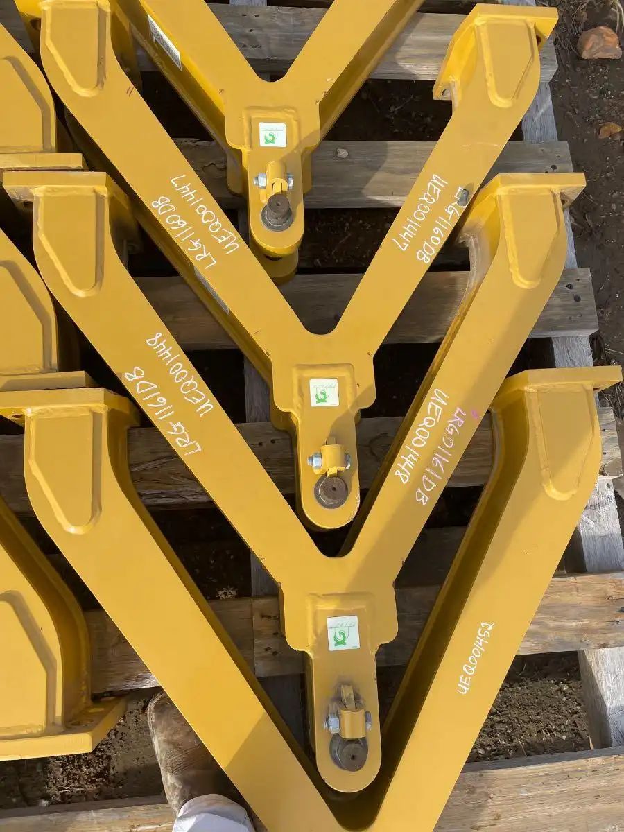 CAT D6XE DRAW BAR BLH image 3