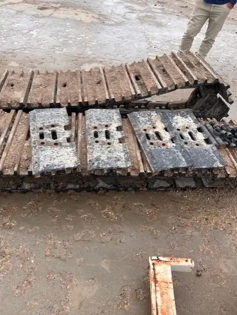 PART # 608-1180 (1 SET OF TRACKS)                     MQ image 4