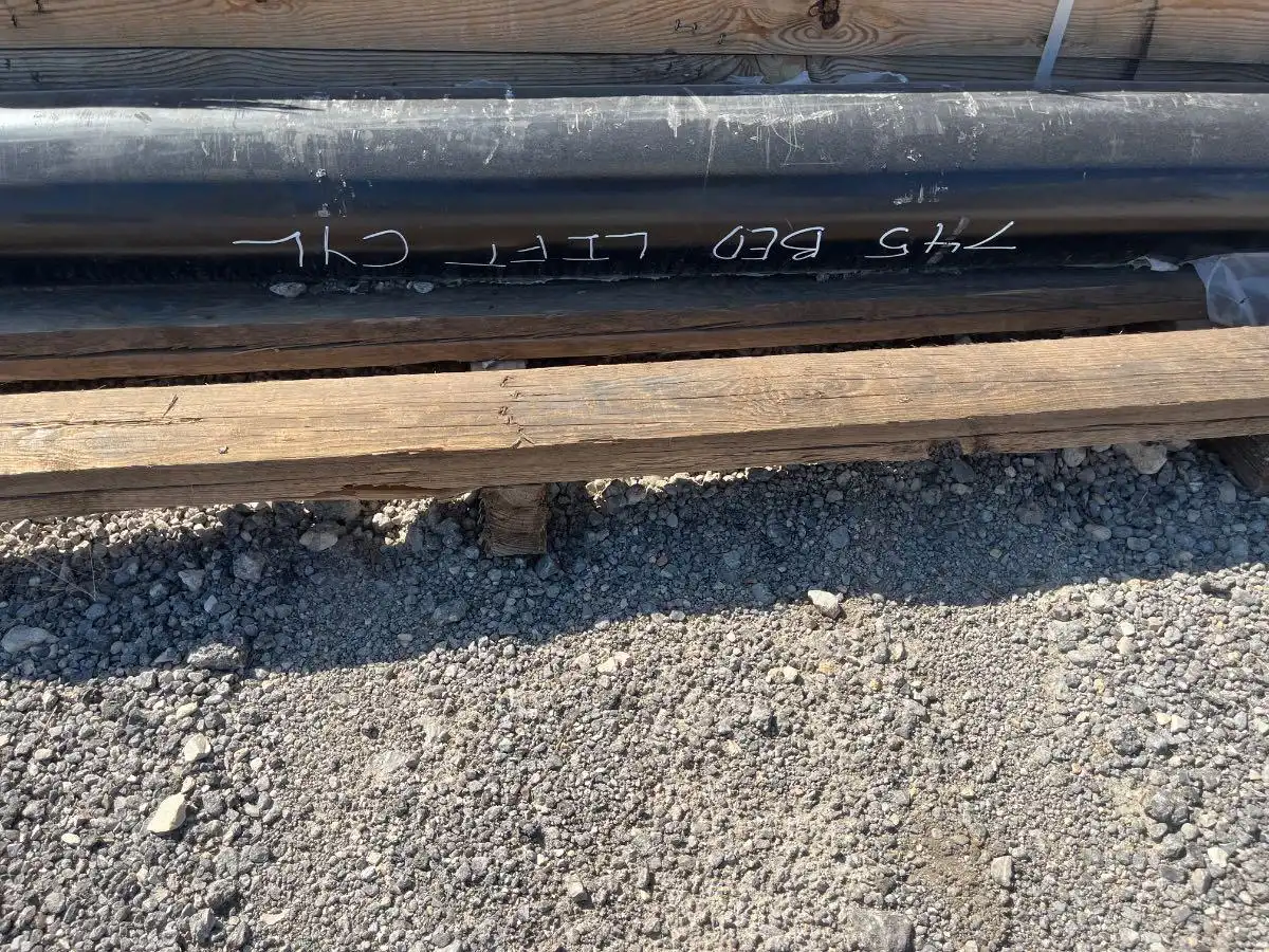 2 NEW CAT SURPLUS HOIST CYLS FOR 745            MQ image 3