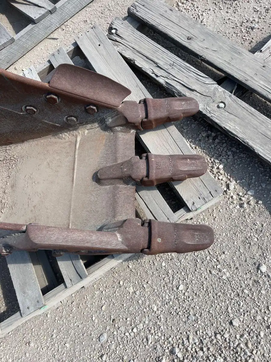 CAT 24" BUCKET FITS "316" LINKAGE MACHINES   MQ image 5