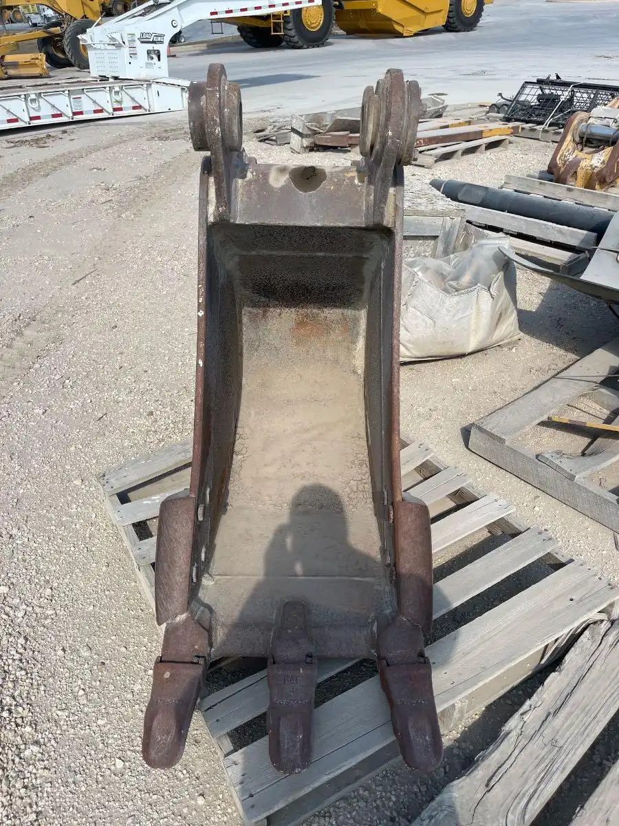 CAT 24" BUCKET FITS "316" LINKAGE MACHINES   MQ image 4