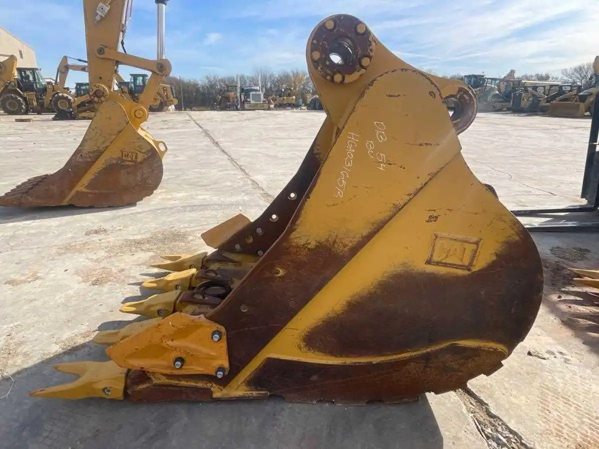 CAT "DB" 54" HD BUCKET               MQ image 9