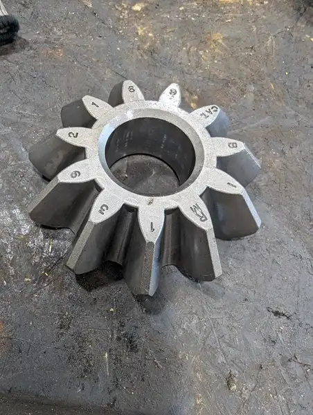 Pinion image