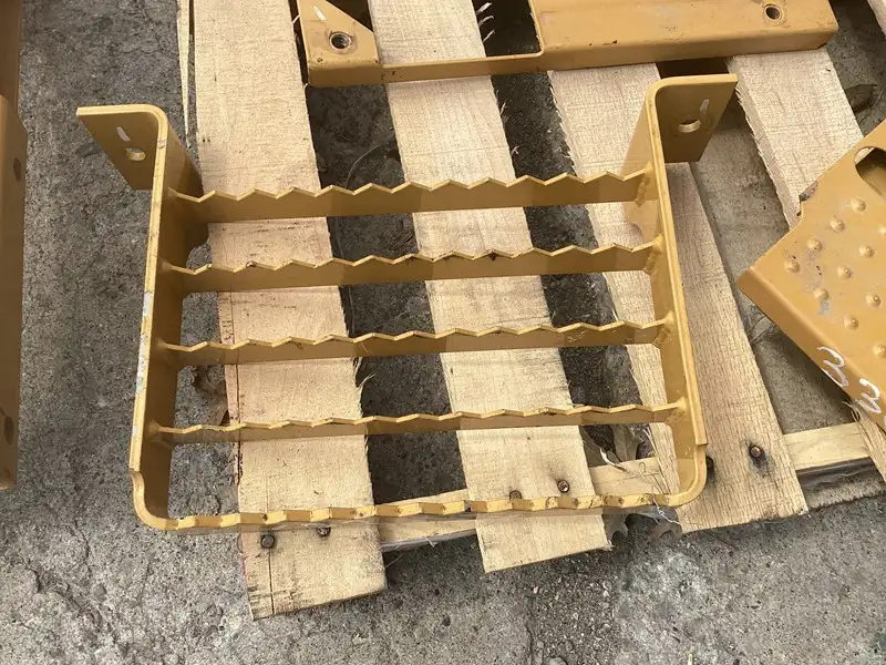 Step AS image