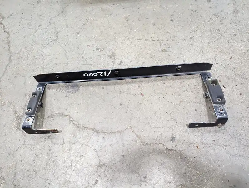 Bracket image