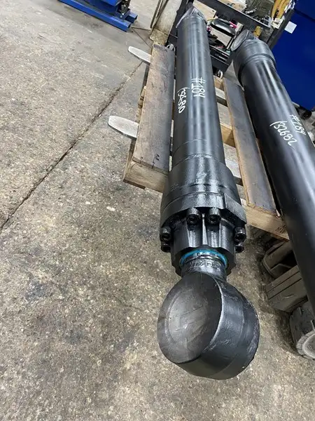 Cyl/Boom image