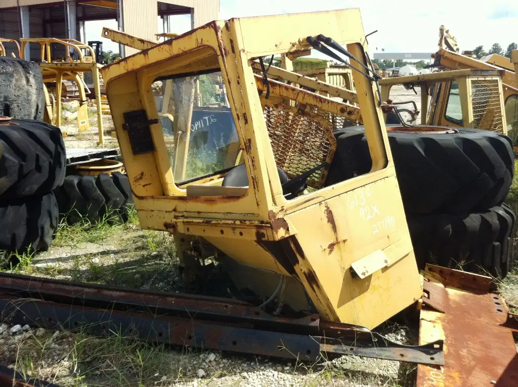 USED BARE CAB image