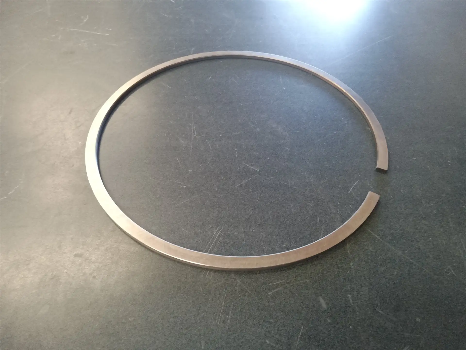 NEW RING PISTON image