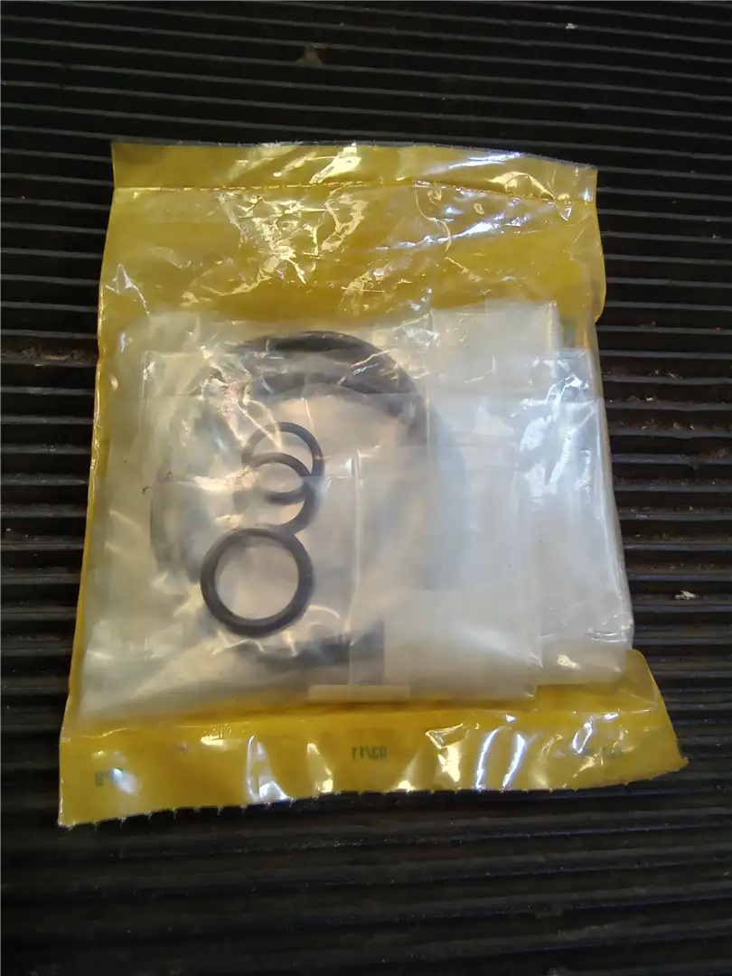 NEW SEAL KIT image