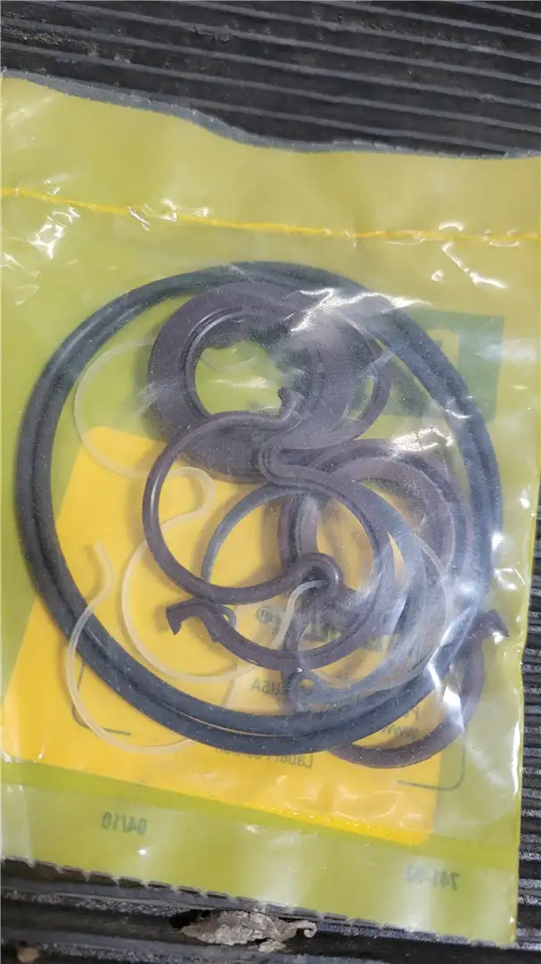NEW SEAL KIT image