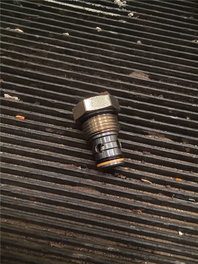 NEW VALVE KIT image
