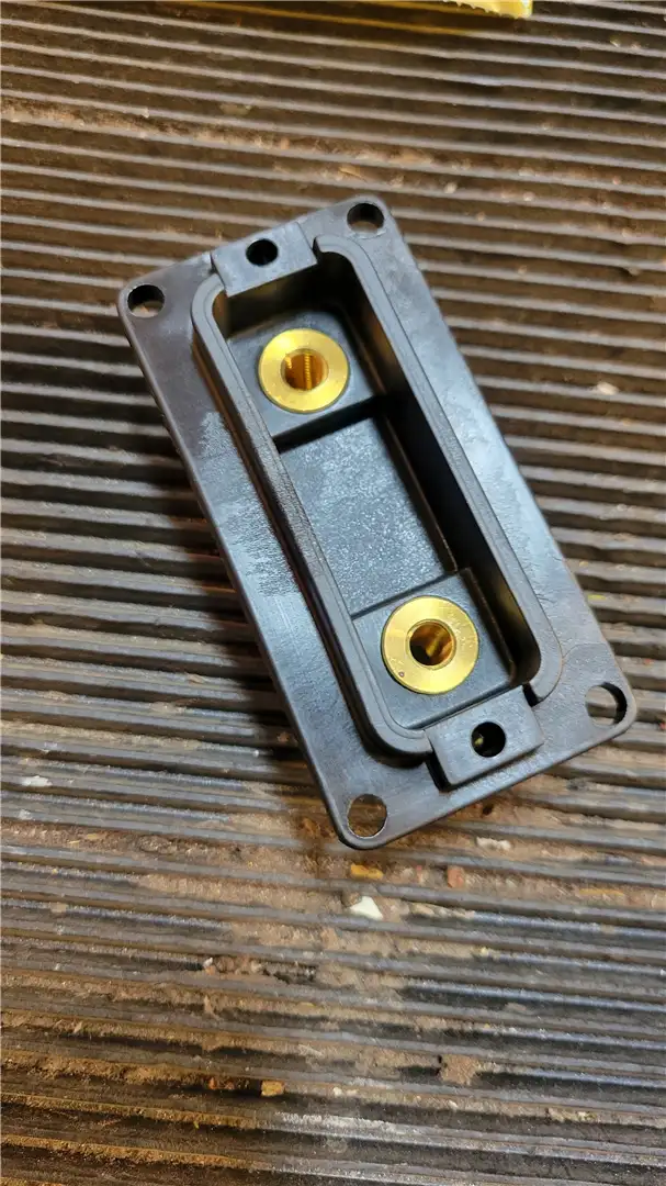 NEW FUSE HOLDER image