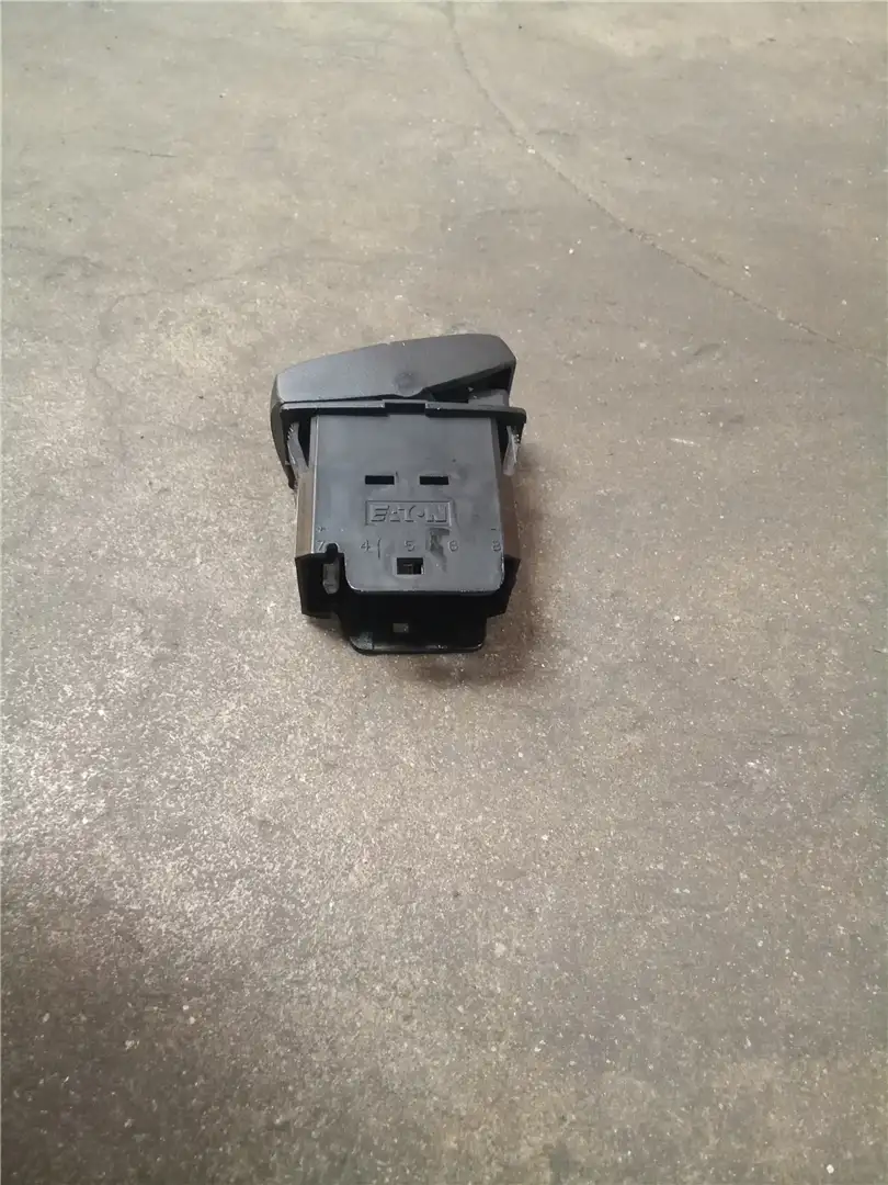 NEW ROCKER SWITCH image
